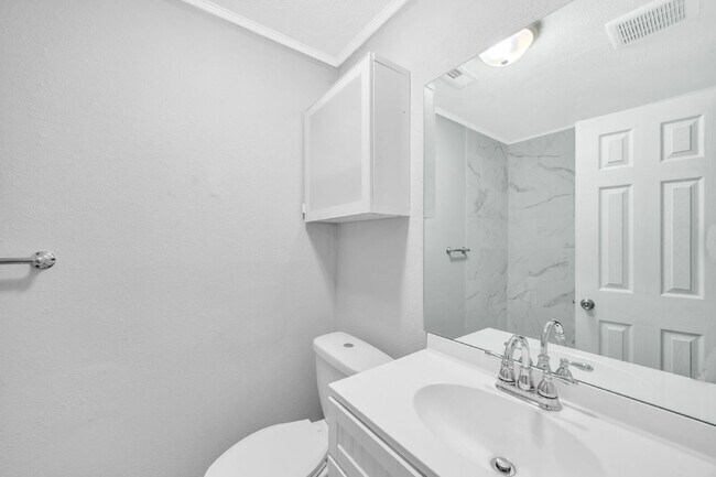 Building Photo - Welcome to your renovated 3-bed, 2-bath gem in scenic Gaffney, SC! $1,450/mo rent