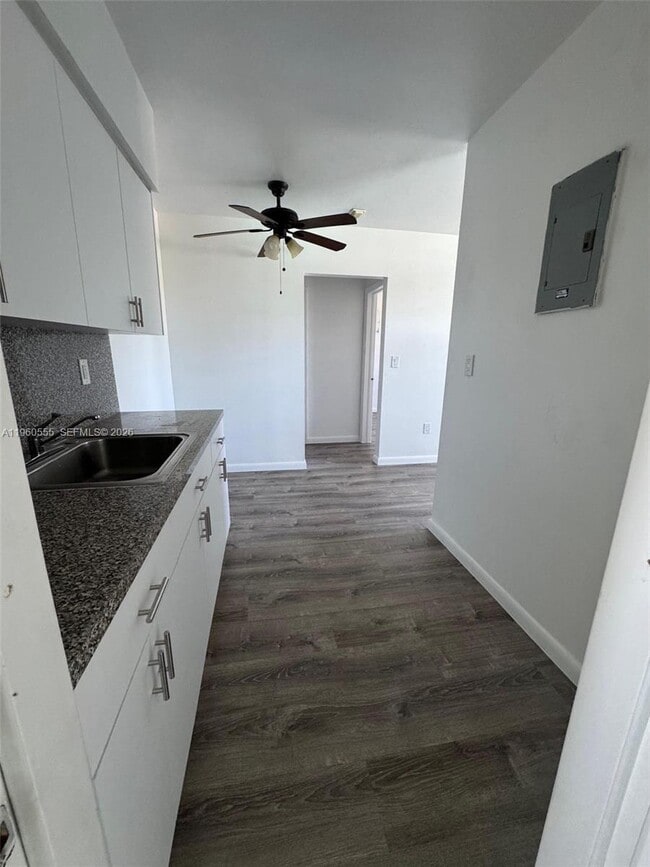 Building Photo - 6451 W Flagler St