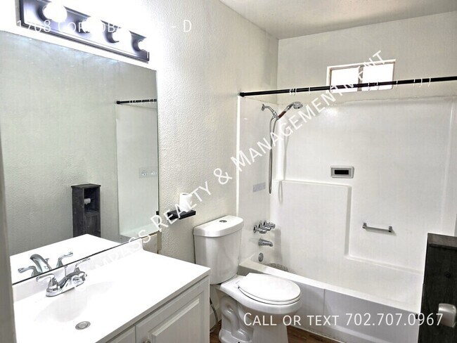 Building Photo - 1708 Cordoba Ln
