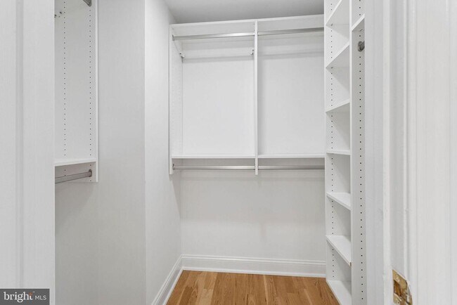 Building Photo - 306 Candlewood Ln