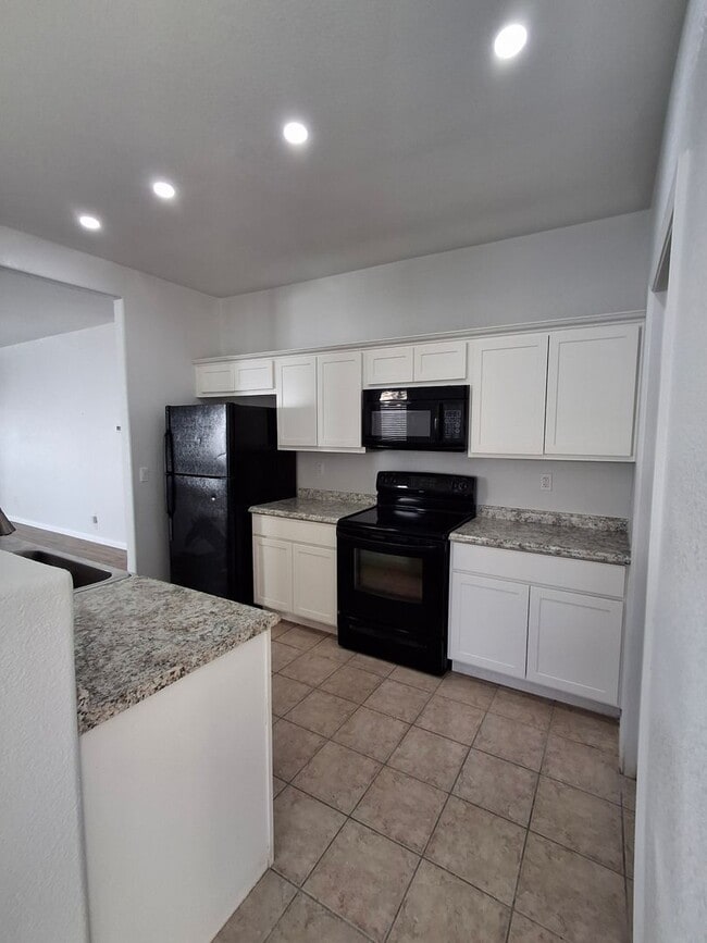 Building Photo - Free November Rent! Beautiful Home in Johnson Ranch! Fully Renovated! Waived Application fee!