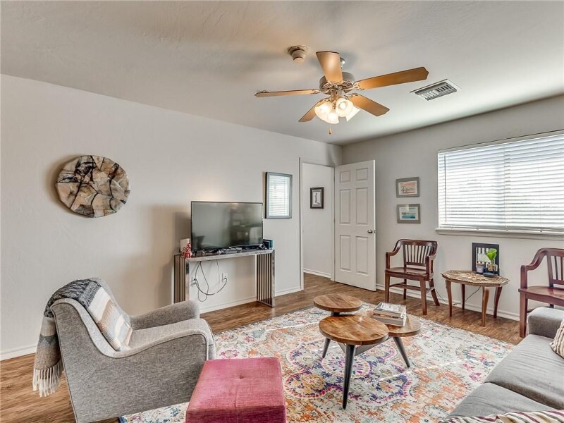 Building Photo - 1320 12th Ave SE