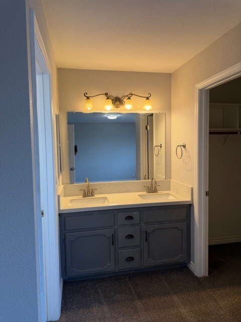 Building Photo - Manteca 4 Bedroom 3 Bathroom Home