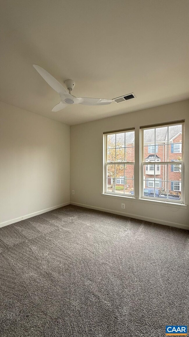 Building Photo - 2350 Abington Dr