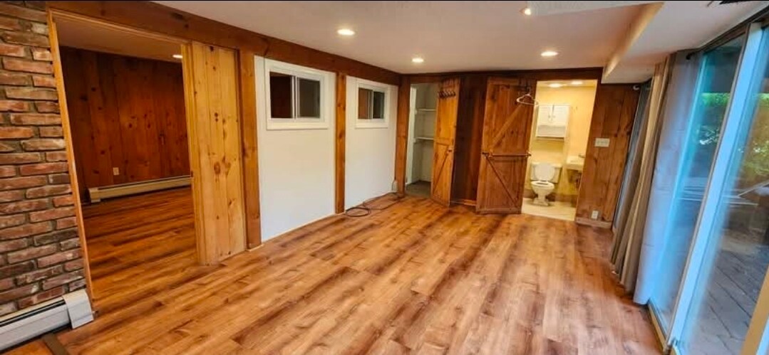 Building Photo - 84 Clapboard Ridge Rd