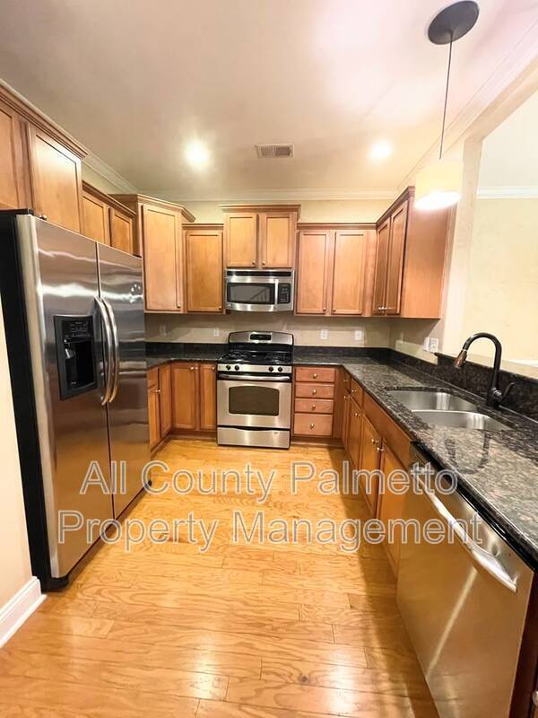 Building Photo - 3639 Bagley Dr