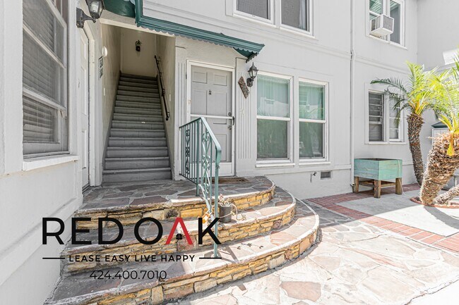 Building Photo - 336.5 N Curson Ave