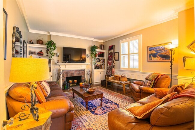 Building Photo - 1401 Great Pond Rd