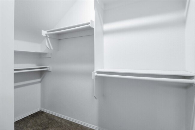 Building Photo - 1299 N Sicily Ln