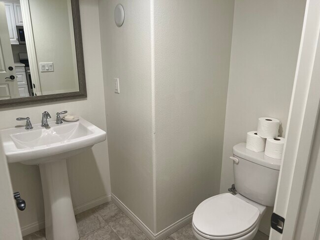 Building Photo - 2404 Sanabria Ln