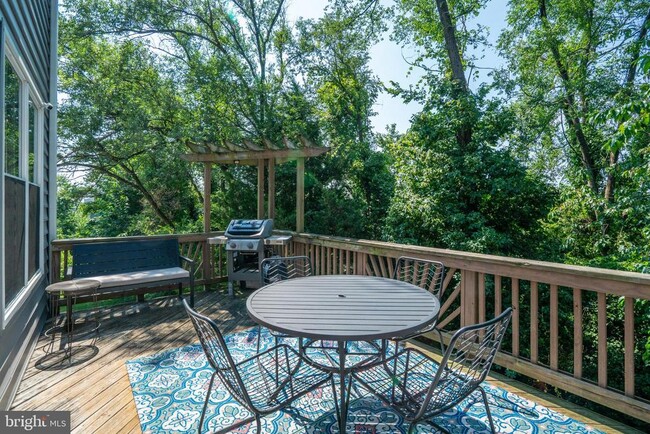 Building Photo - 955 Herons Run Ln