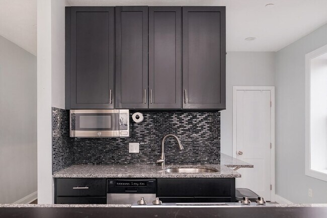 Building Photo - 188 North St