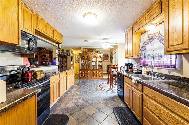 Building Photo - 3674 TX-243