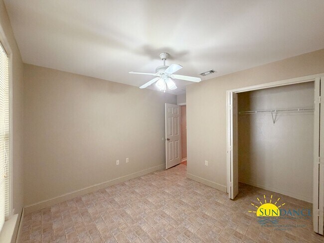 Building Photo - Charming 4BR Home in Fort Walton Beach Near Eglin AFB & Hurlburt Field!