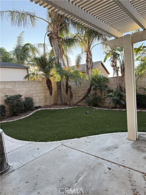 Building Photo - 15467 Spruce Tree Way