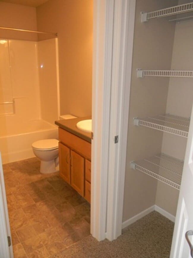 Building Photo - Westport Beach 3 Bedroom/3 Bath Townhome