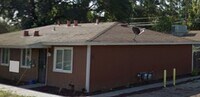Building Photo - Leon Avenue - Nice Wood Cabinets