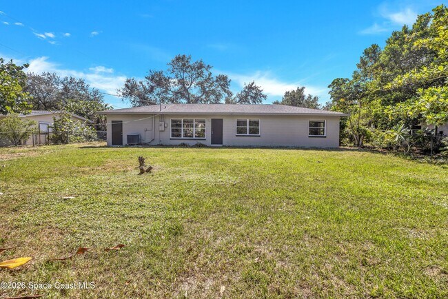 Building Photo - 644 Nida Dr