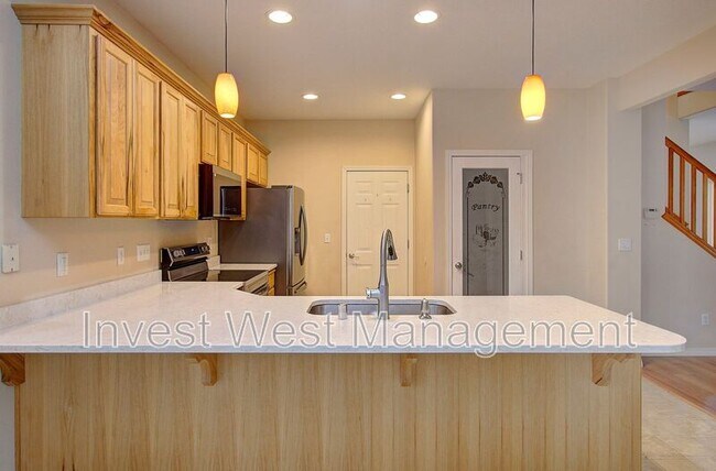 Building Photo - 15020 NW 1st Ave