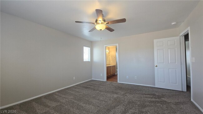 Building Photo - 2920 Bridleton Ave