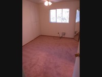 Building Photo - Cute duplex near downtown with new paint and carpets