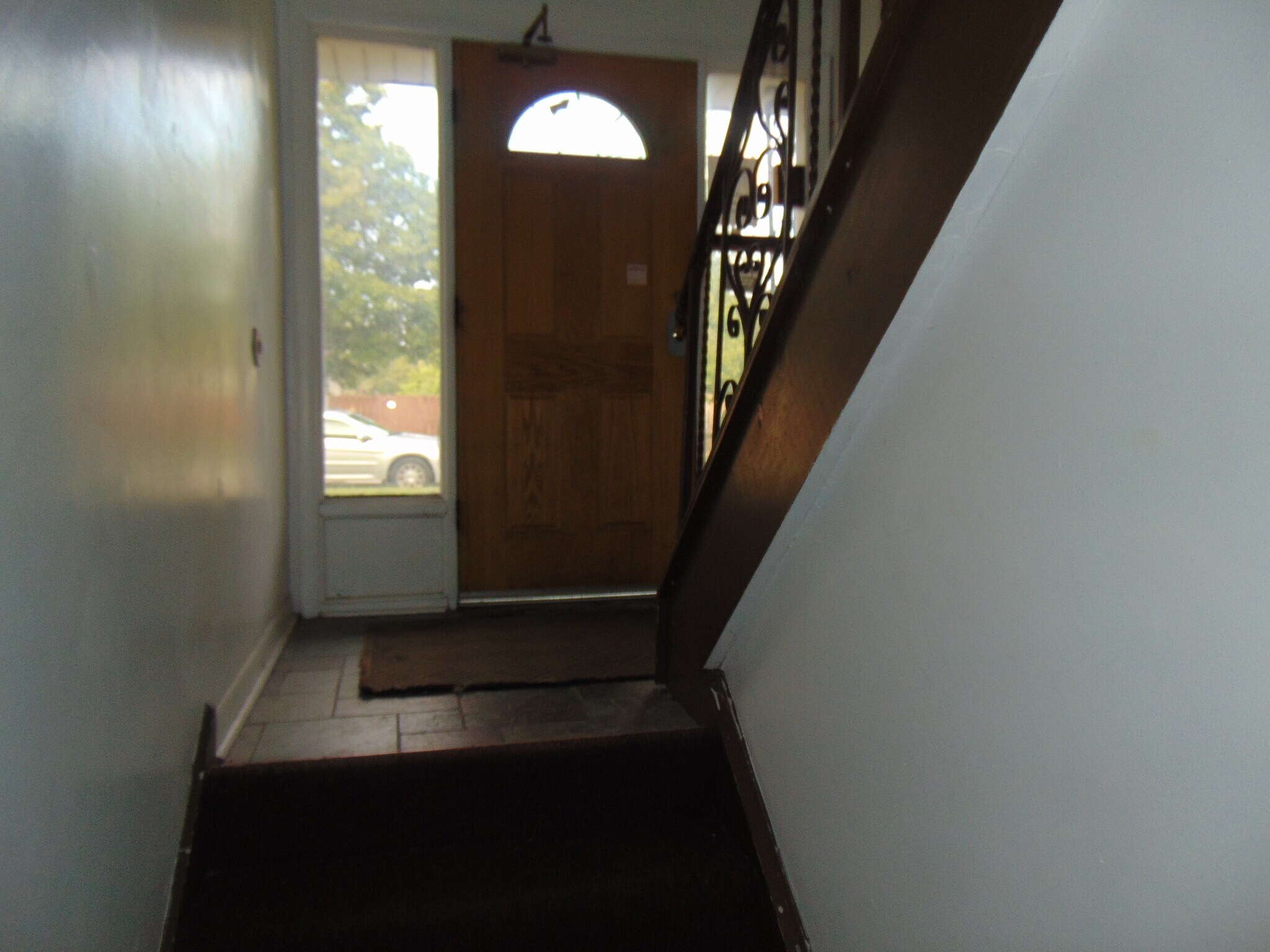 Building Photo - 1907 14th Ave