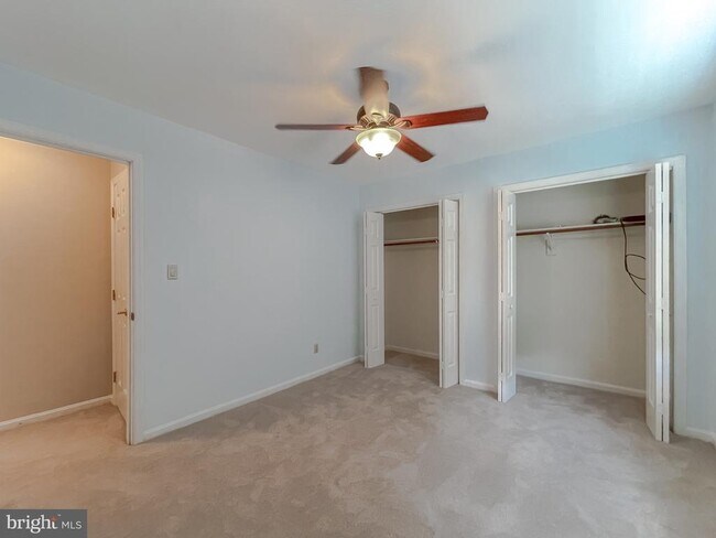 Building Photo - 48170 Livonia Cir