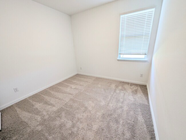 Building Photo - 14821 Lone Rock Lane