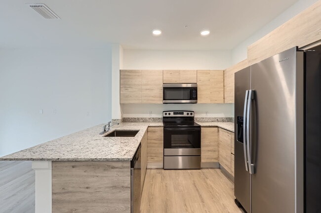 Building Photo - 1213 Southstation Pl