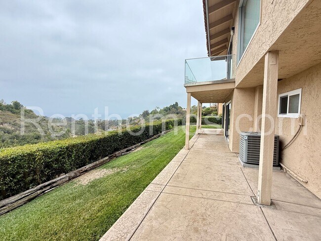 Building Photo - 7648 Caminito Coromandel