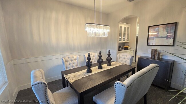 Building Photo - 6001 Anise Dr