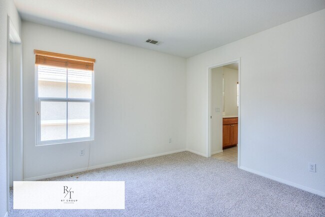 Building Photo - Lovely Home in Windsor at Terra Vista!