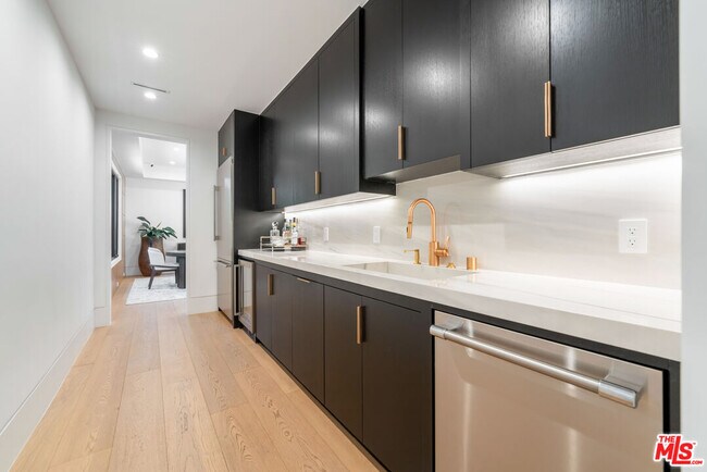 Building Photo - 17228 Otsego St