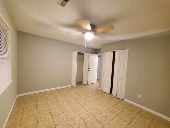 Building Photo - Beautiful 2 Bedroom 1 Bath Duplex Available for Rent in Charlotte, NC 28215
