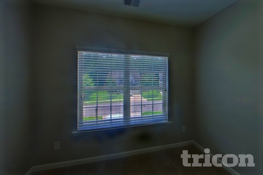 Building Photo - 5702 Pahaska Ct
