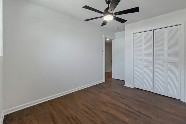 Building Photo - 12 Grove St