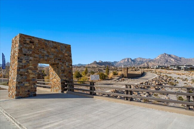 Building Photo - Available Now ! Beautiful Single Story at ...