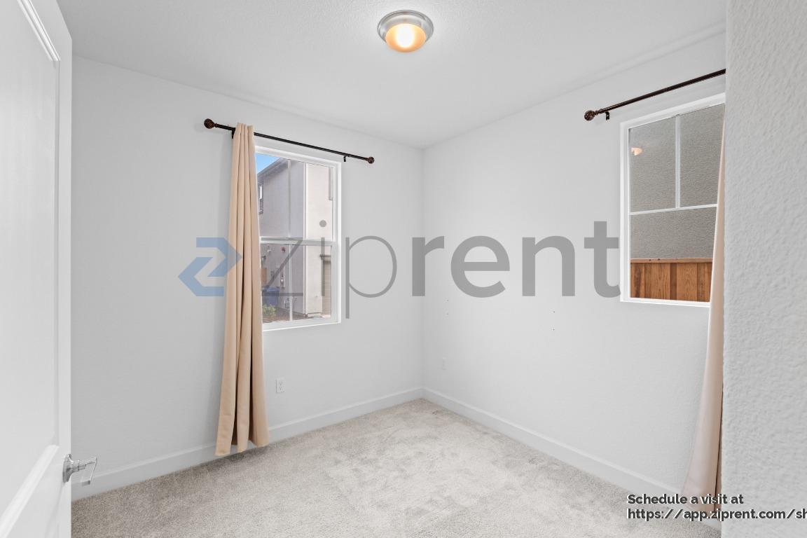 Building Photo - 208 Wellspring Ln