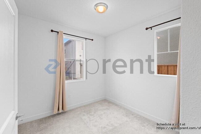 Building Photo - 208 Wellspring Ln