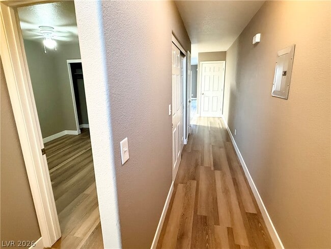 Building Photo - 452 Comstock Ave