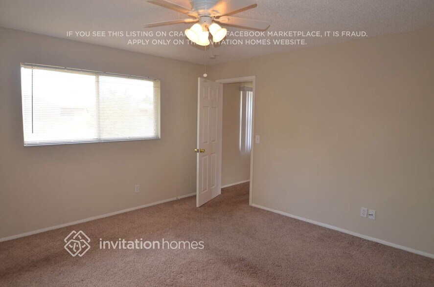 Building Photo - 1123 SE 34th St