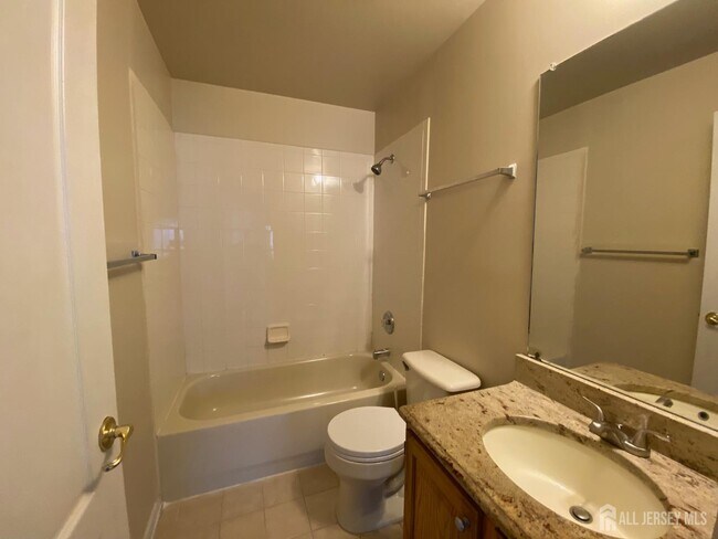 Building Photo - 92 Amy Dr