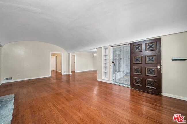 Building Photo - 359 S Highland Ave