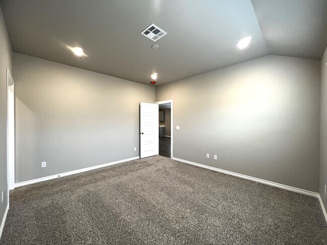 Building Photo - 2717 Dennis Drive