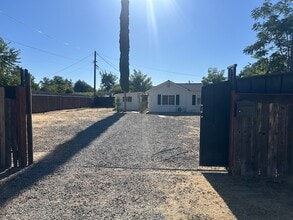 Building Photo - 506 Colorado Ave