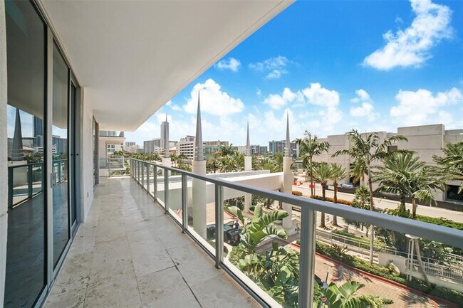 Building Photo - 3101 S Ocean Dr