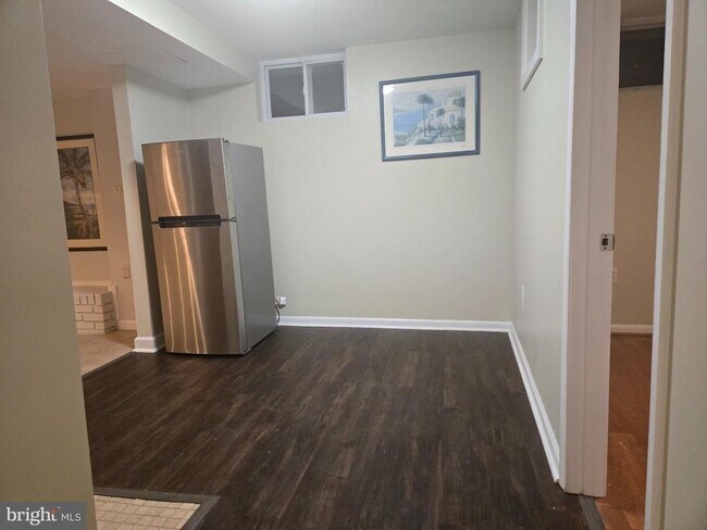 Building Photo - 3300 Mt Airy Ct