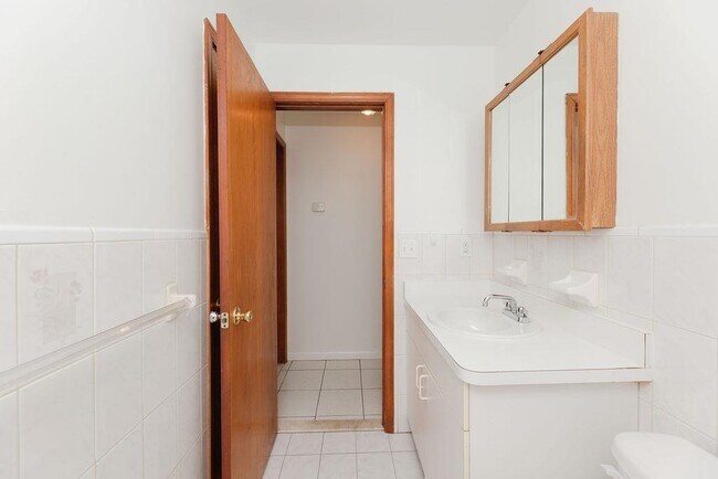 Building Photo - 235 75th St
