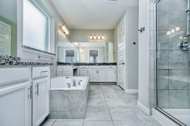 Building Photo - 4107 Willow Wind Ct