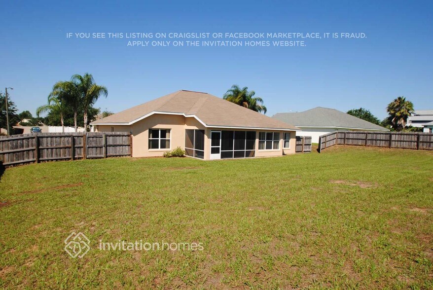 Building Photo - 13343 Biscayne Dr